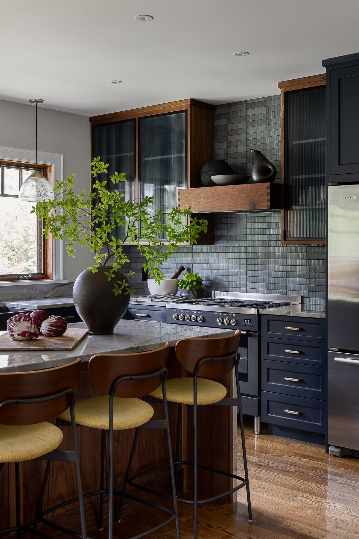 How to Choose the Right Range Hood for Your Modern Kitchen Setup