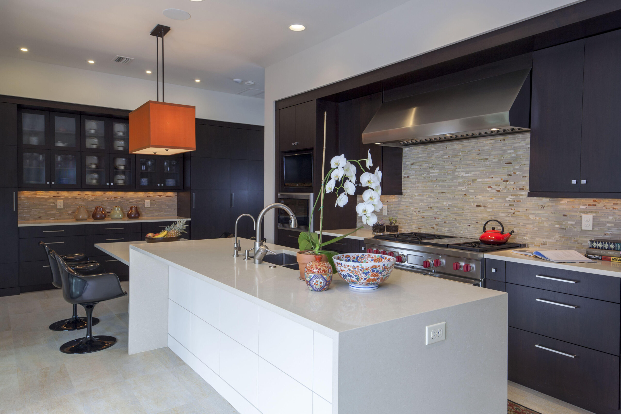 Designing with Purpose: Practical Furniture Choices for Modern Kitchen Spaces